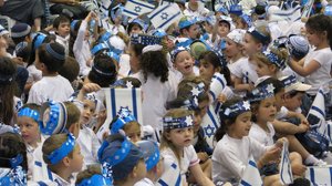 Izrael oslavuje narodeniny a spomína