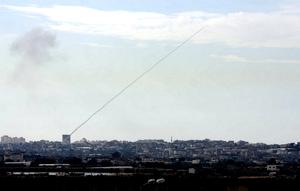 Na Izrael vypálili raketu, Hamas s Fatahom sa zmierujú