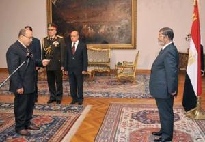 Islamistický prezident Mursí si uzurpoval najvyššie právomoci