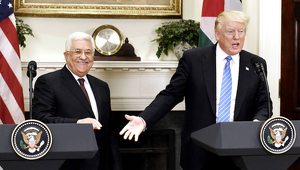 „Klamali ste mi,“ mal sa Trump rozkričať na Abbása